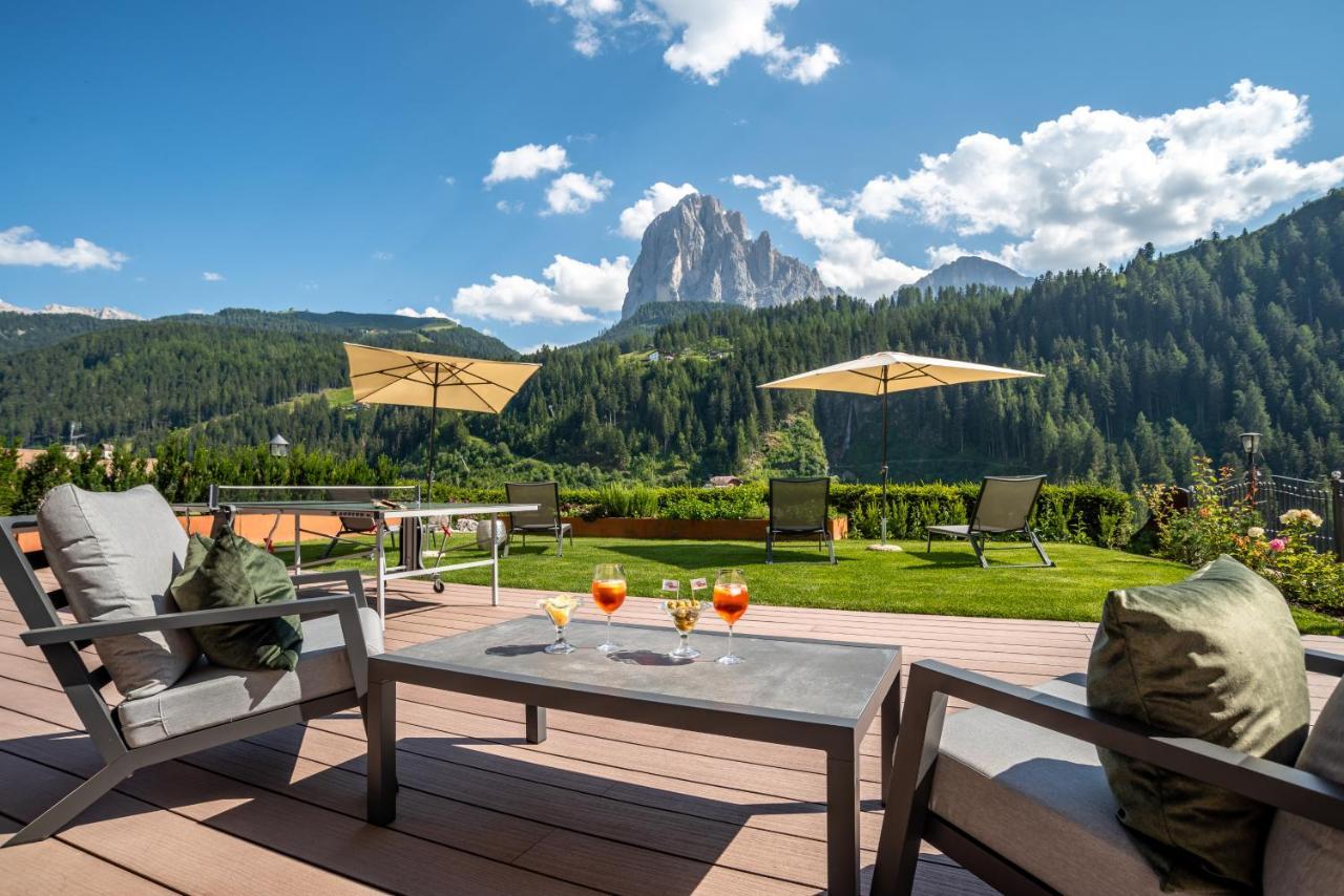 Hotel Vernel Santa Cristina Val Gardena Exterior photo