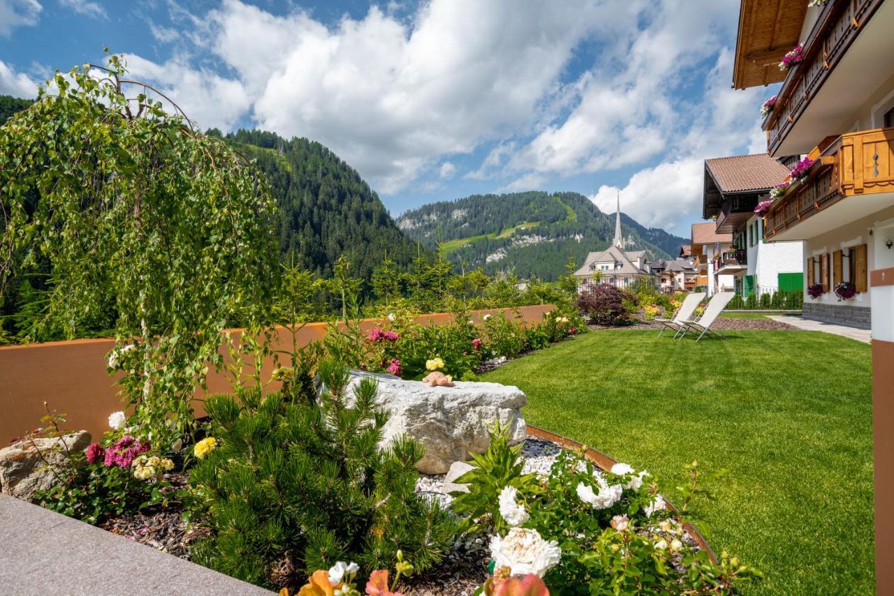 Hotel Vernel Santa Cristina Val Gardena Exterior photo