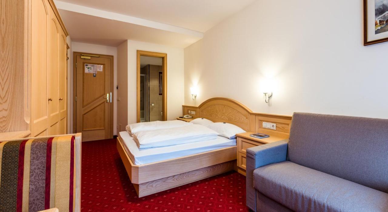 Hotel Vernel Santa Cristina Val Gardena Exterior photo